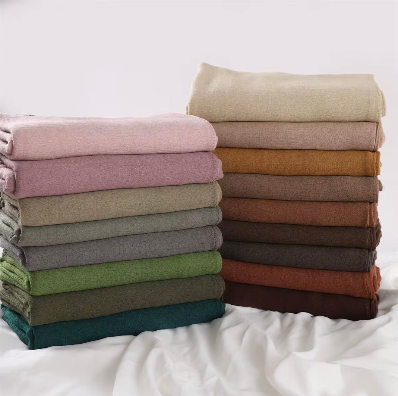 Luxury Everyday Hijab – Soft, Lightweight & Non-Slip