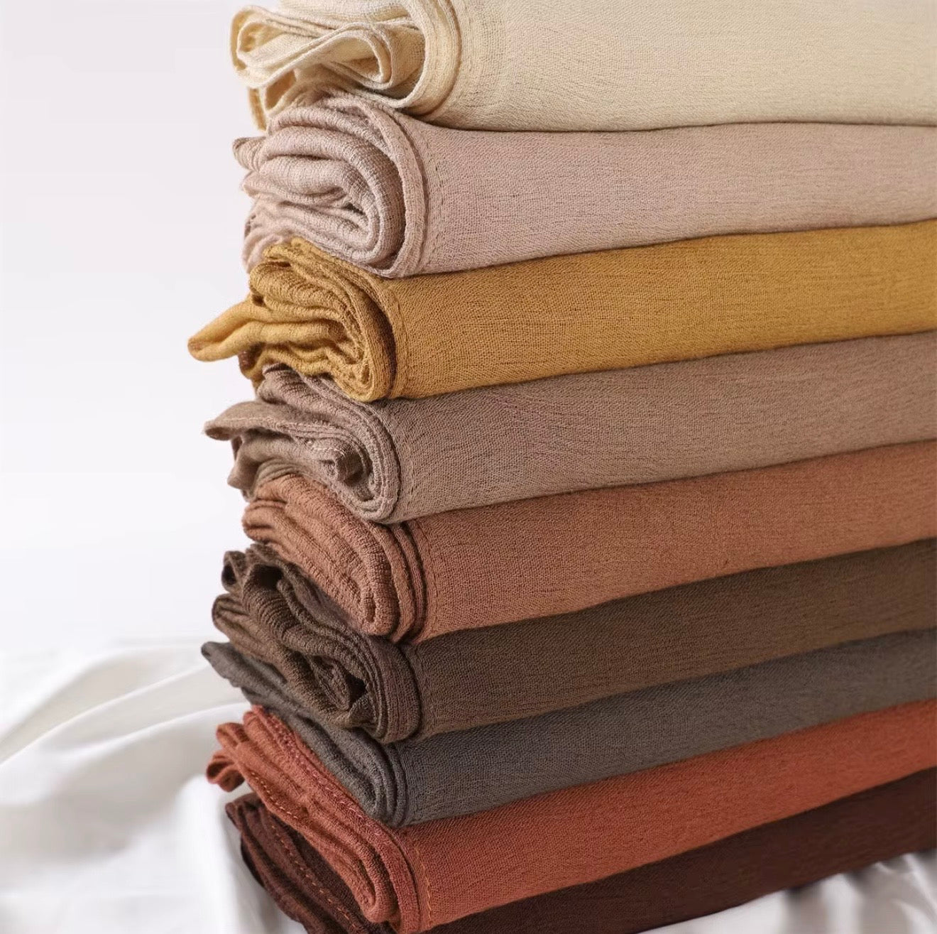 Luxury Everyday Hijab – Soft, Lightweight & Non-Slip